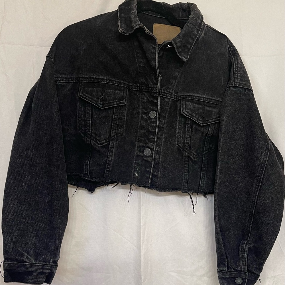 Black Cropped Denim Jacket